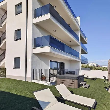 Apartment D&m Delux 1 Kastela