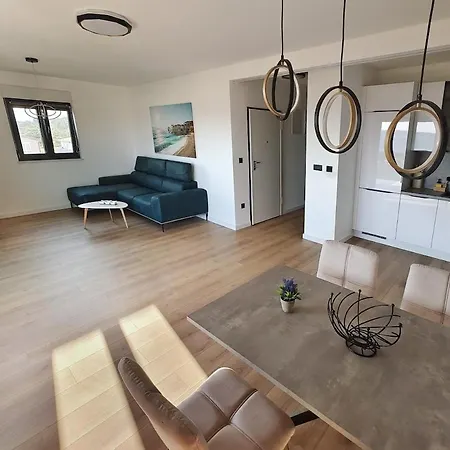 Apartment D&m Delux 1 *