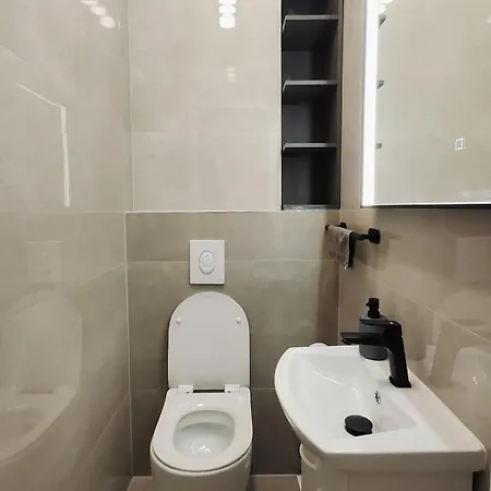 D&m Delux 1 * Kastela